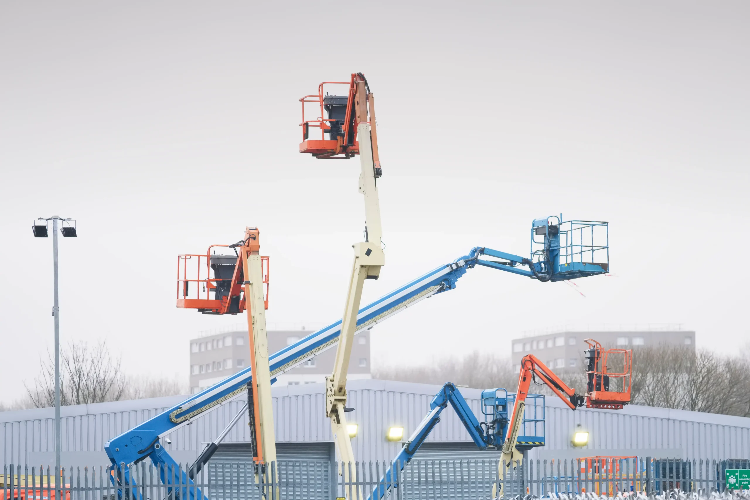 OSHA Aerial Lift Regulations: What Operators and Employers Must Know